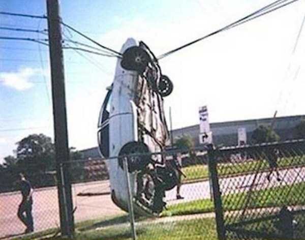 How The Hell Did That Happen? (25 photos)