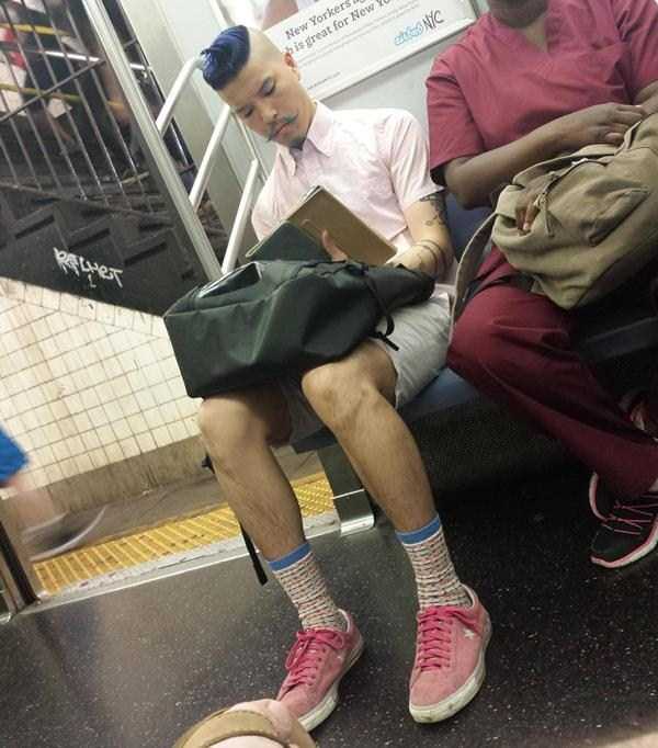 Ridiculously Awkward Pictures of Hipsters (37 photos)