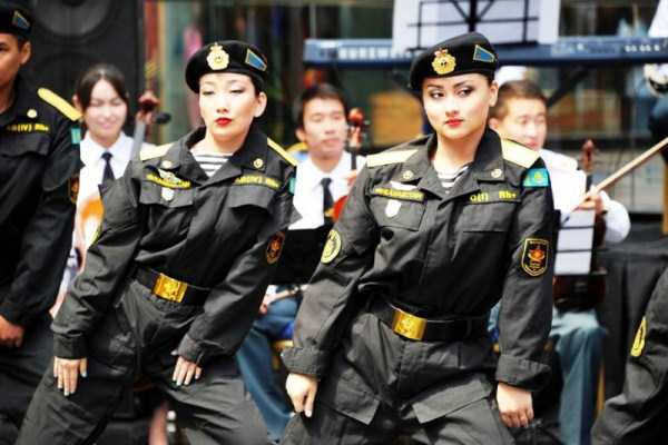 Brave Girls of Kazakhstans Armed Forces (33 photos)