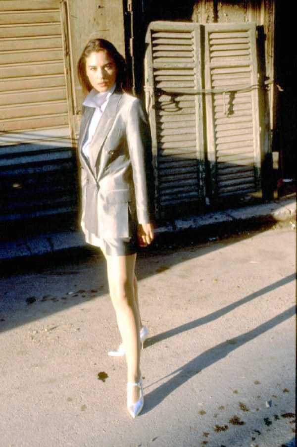 Beautiful Monica Bellucci in 1991 (32 photos)