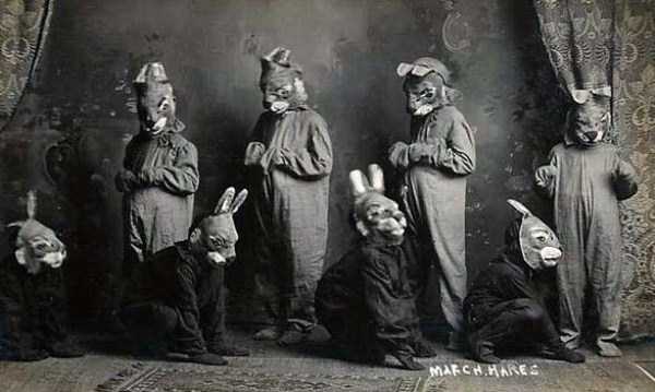 30 Chilling and Bizarre Vintage Photos (30 photos)