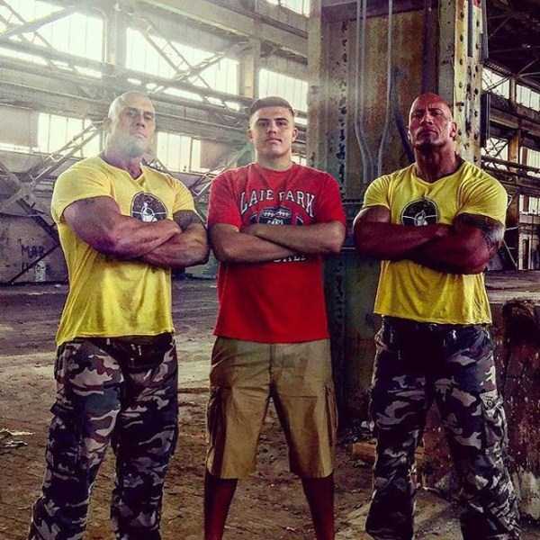 The Rocks Stunt Double is Also His Cousin (11 photos)