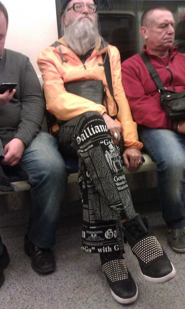 weird subway fashion 4