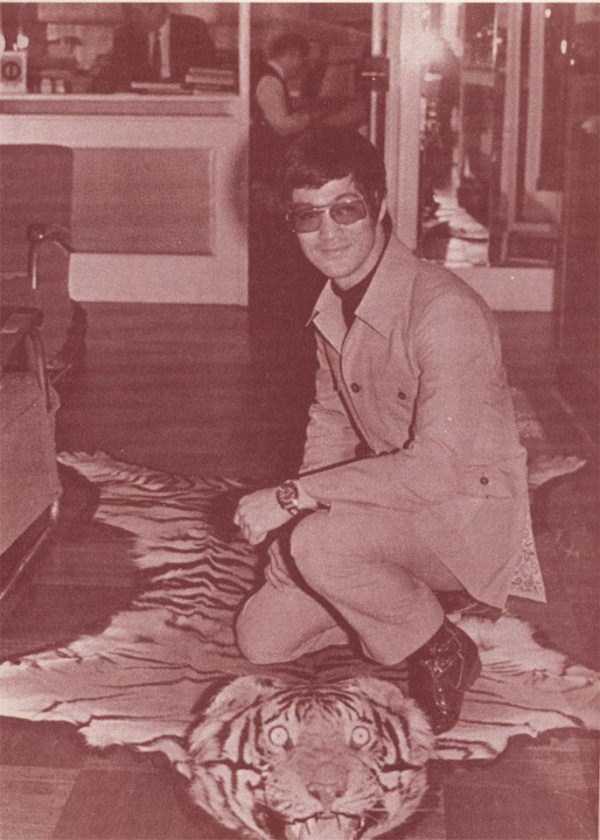 Rarely Seen Photos of Legendary Bruce Lee (25 photos)