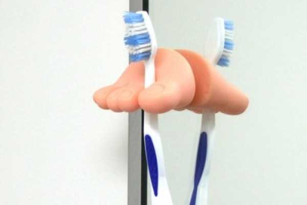funny unusual Toothbrush Holders 5