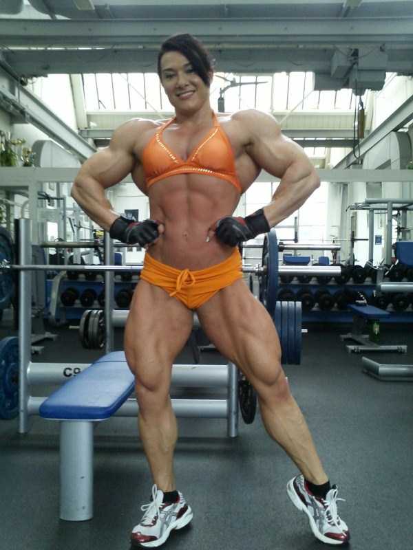 40 Super Muscular Women (40 photos)