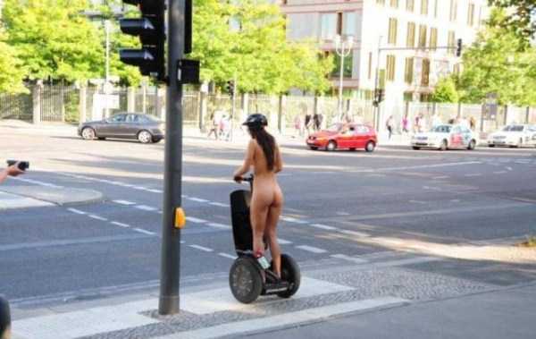 A Little Fun for Adults – Part 36 (69 photos)