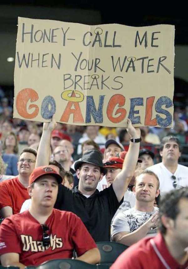30 Hilariously Creative Sports Signs (30 photos)