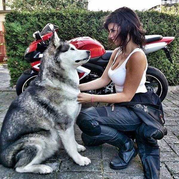 sexy girls on bikes 55 Hot Girls and Motorcycles Make a Killer Combo (55 photos)