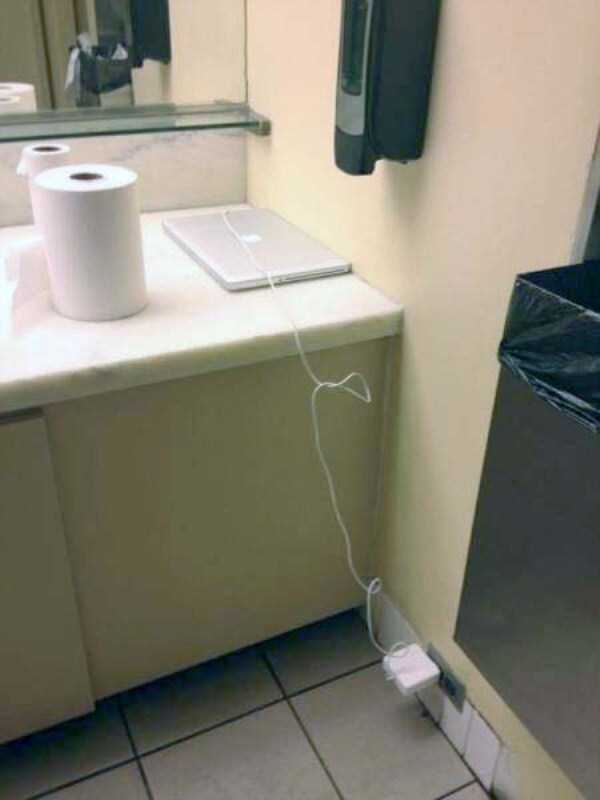 There are Always Alternative Ways of Charging Smartphones (40 photos)