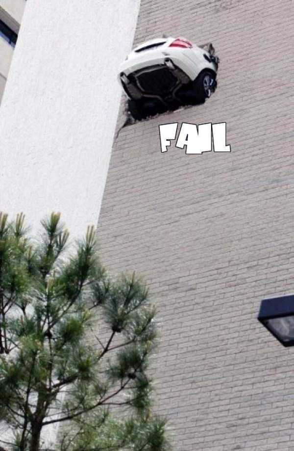 30 Insane and Funny Parking Moments (30 photos)