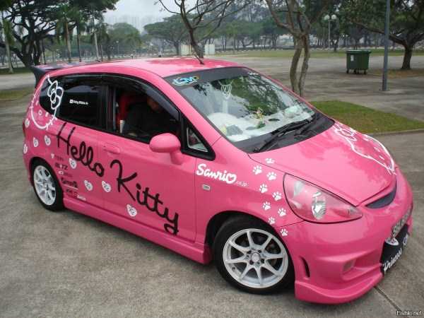 30 Cars That Obviously Belong to Women (30 photos)