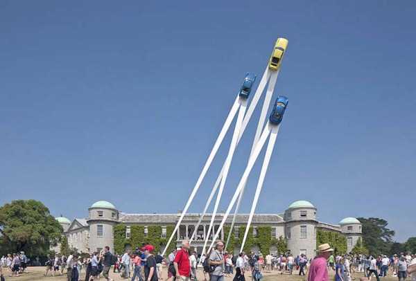 20 Incredible Sculptures that Defy Gravity (20 photos)