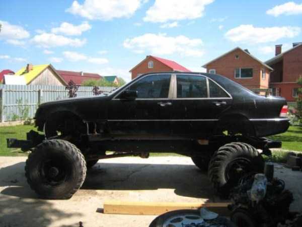 Mercedes Turned Into Eye Catching Off Road Car (30 photos)