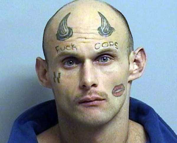 30 Super Idiotic Tattoos (30 photos)