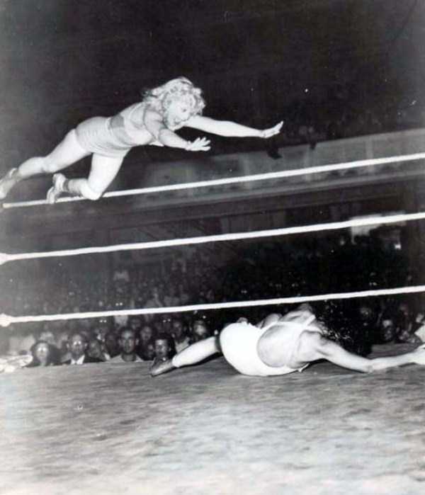 retro women wrestling pictures 22