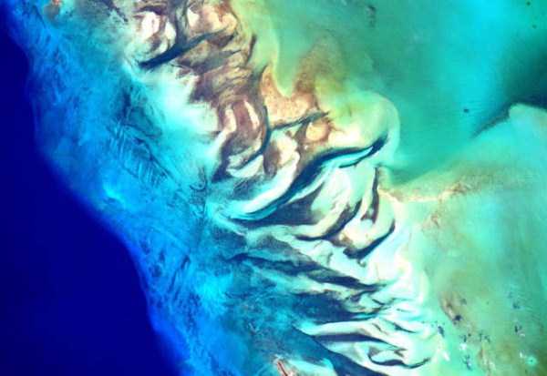 Stunning Photos Taken from the ISS (42 photos)