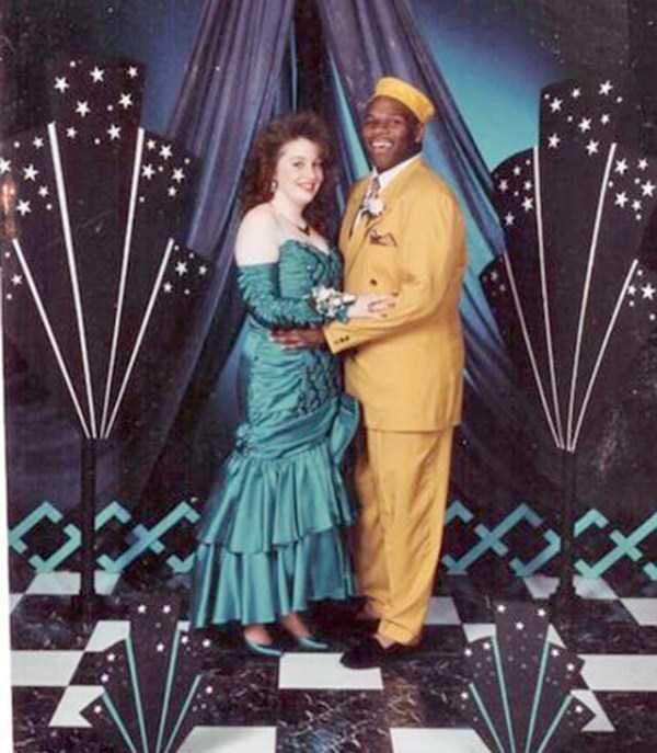 Cringeworthy Retro Prom Photos (50 photos)