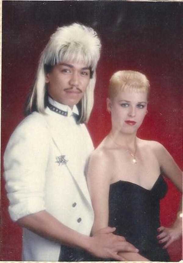 Cringeworthy Retro Prom Photos (50 photos)