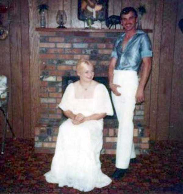 Cringeworthy Retro Prom Photos (50 photos)