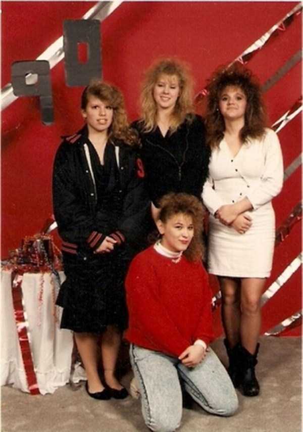 Cringeworthy Retro Prom Photos (50 photos)