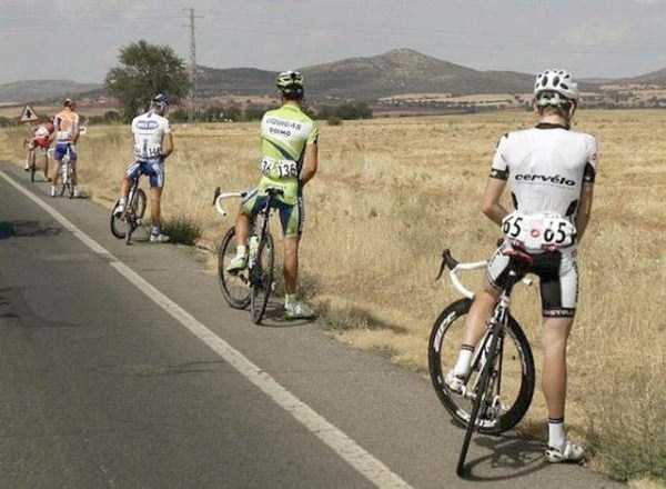 Bike Related Funnies (87 photos)