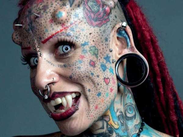 Creepy and Bizarre Body Modifications (35 photos)