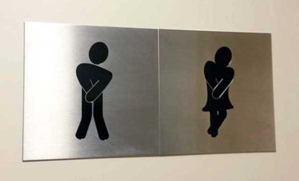 25 Hilarious And Eye Catching Toilet Signs (25 photos)