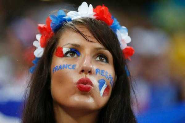 Hot Girls at EURO 2016 (45 photos)