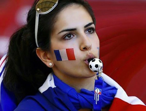 Hot Girls at EURO 2016 (45 photos)