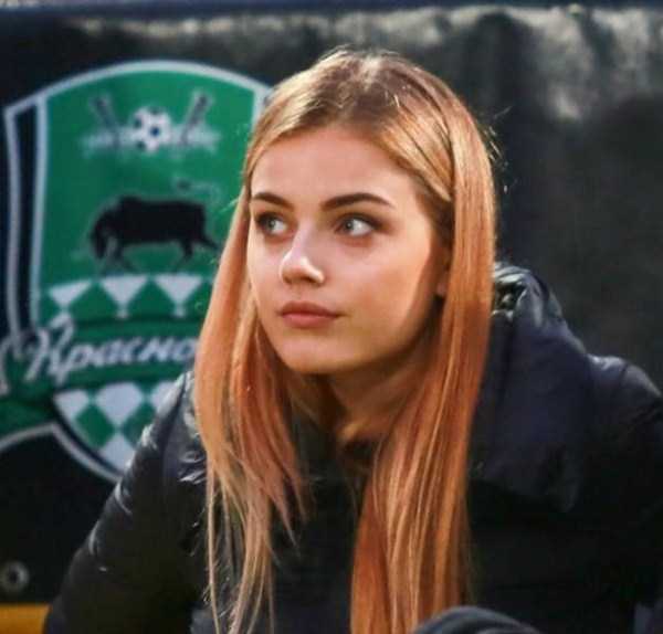 Hot Girls at EURO 2016 (45 photos)
