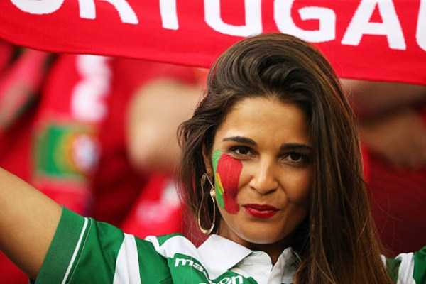 Hot Girls at EURO 2016 (45 photos)
