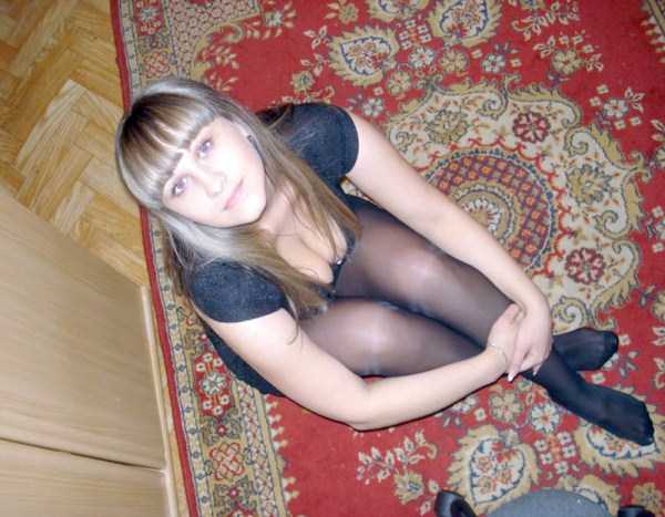Russian Girls Are Crazy For Rugs (30 photos)