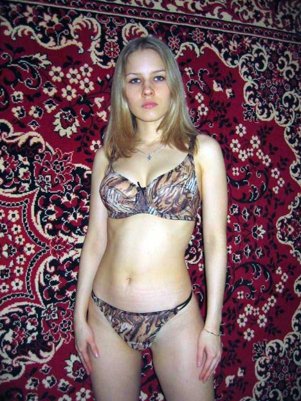 russian girls love rugs 9