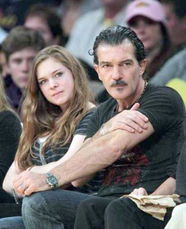 Famous Actors and their Daughters (30 photos)