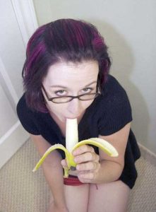 girls eating bananas 2 221x300