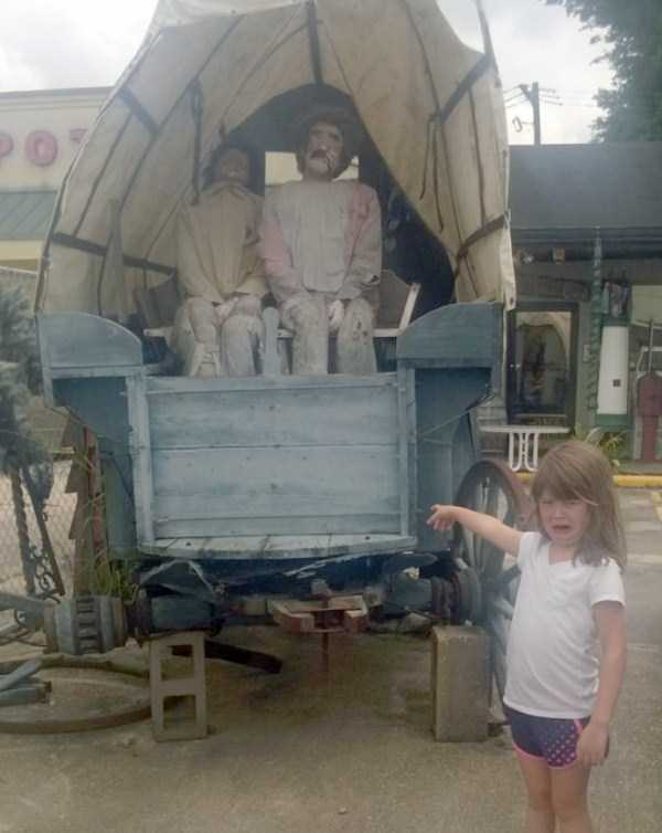 Strange Things Found in Antique Stores (21 photos)