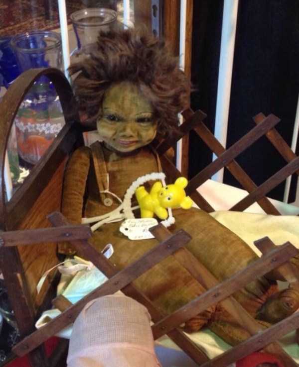 Strange Things Found in Antique Stores (21 photos)