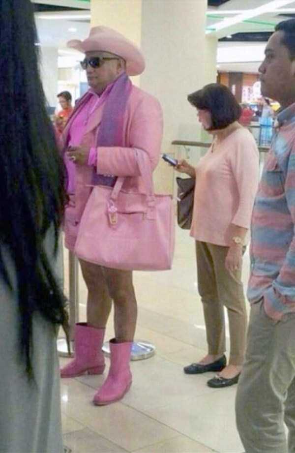 Freakishly Weird People Seen Out in Public (22 photos)