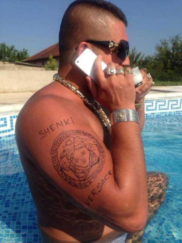 This Guy is Overly Obsessed with Versace (30 photos)