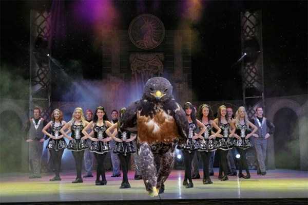 Badass Hawk Inspires Photoshop Battle (45 photos)