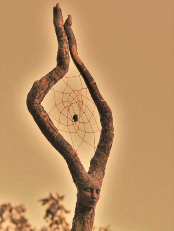 Hauntingly Beautiful Driftwood Sculptures By Debra Bernier (30 photos)