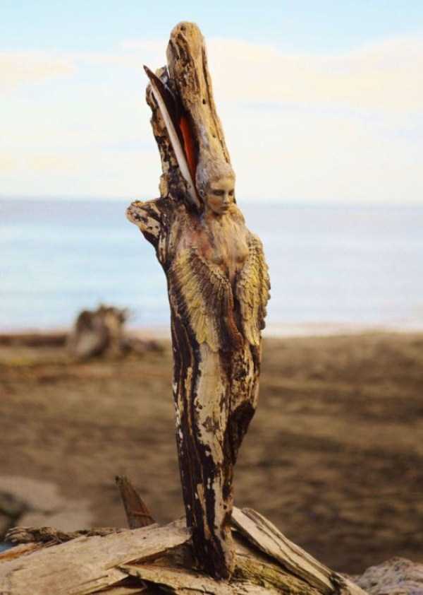 Hauntingly Beautiful Driftwood Sculptures By Debra Bernier (30 photos)