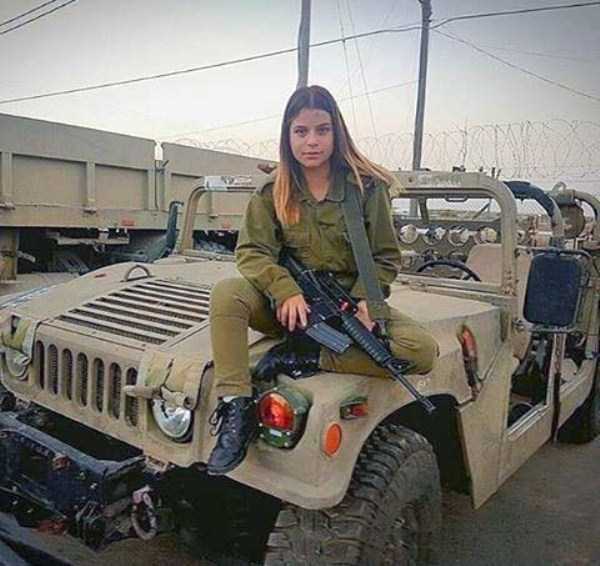 Beauties of the Israeli Army (35 photos)