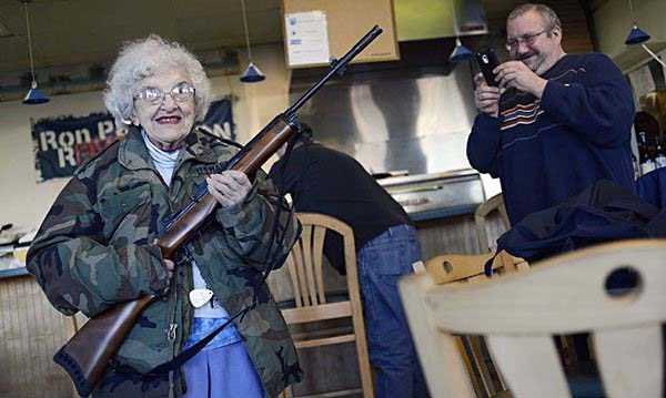 Badass Grandmas That Are Still Rocking Hard (38 photos)