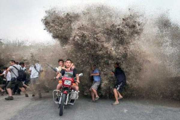crazy things chinese roads 7