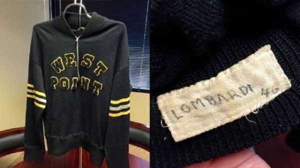 Weirdly Awesome Thrift Store Items (52 photos)