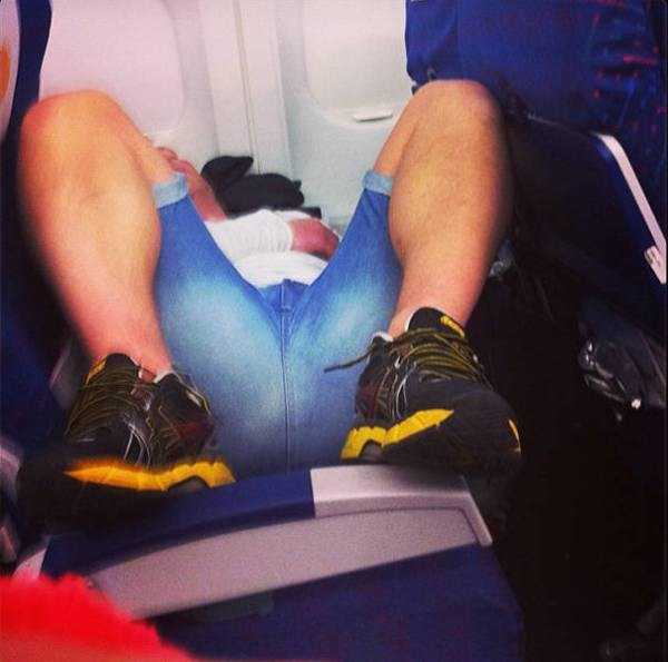 awful things people do on planes 21