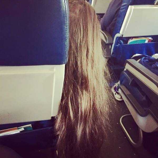 People Who Make Flying Even More Unpleasant (25 photos)