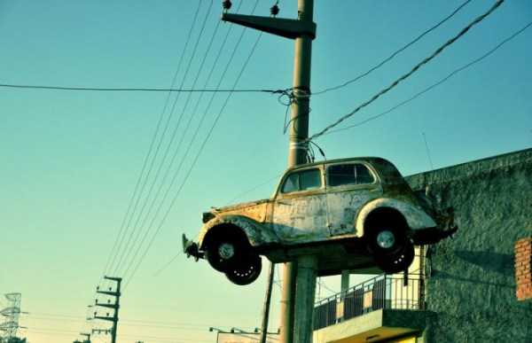 Cars Spotted in the Most Unusual Places (34 photos)